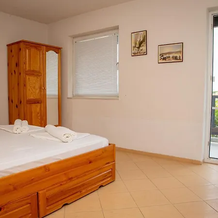 Beni - 4 Bedroom Private House By Flаt Manаger Hébergement de vacances Lozenets